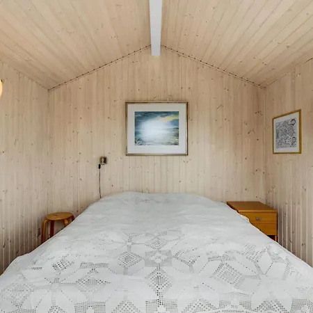 Beach Front Home In Nordborg With Sauna Dom wakacyjny *