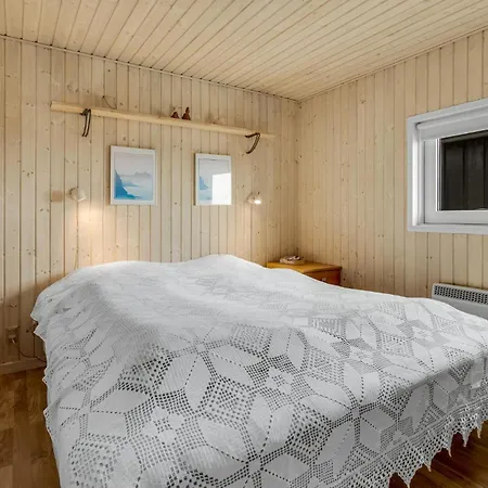 Beach Front Home In Nordborg With Sauna Dom wakacyjny Nordborg